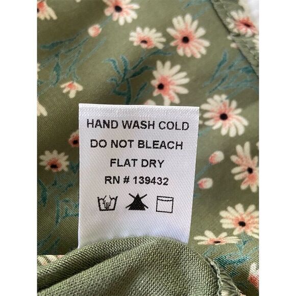 Papermoon Stitch Fix Ellie Green Floral V-Neck Top Size S Cap Sleeve - Picture 8 of 13
